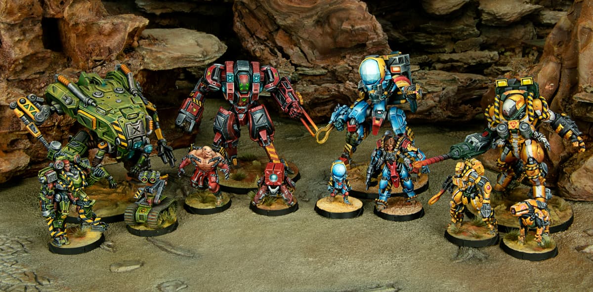 Infinity deathmatch: Prospecting Crew - Family Picture